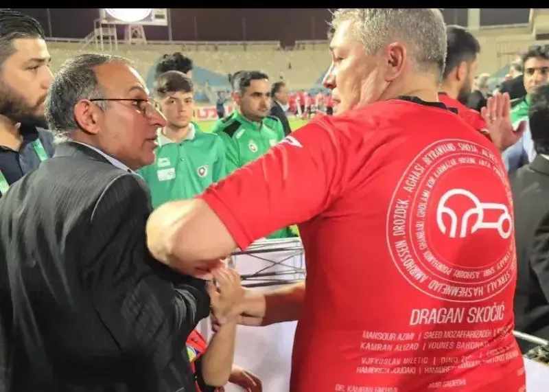 خشم اسکوچیچ در جشن قهرمانی به خاطر دخترش!