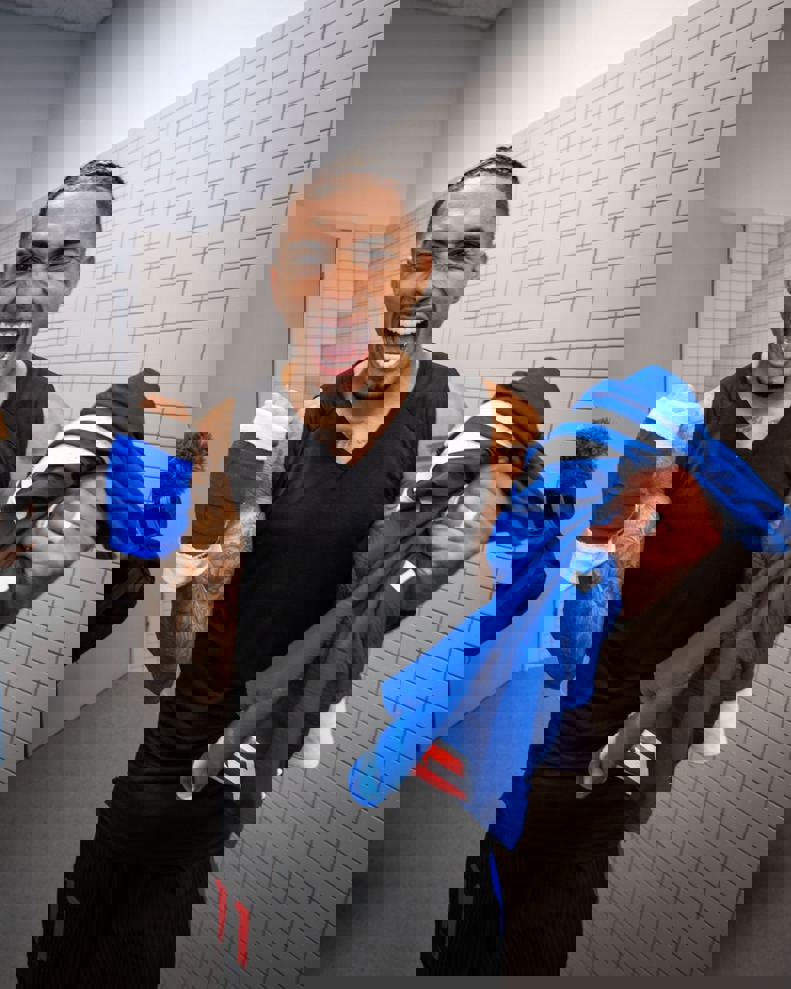 2187206