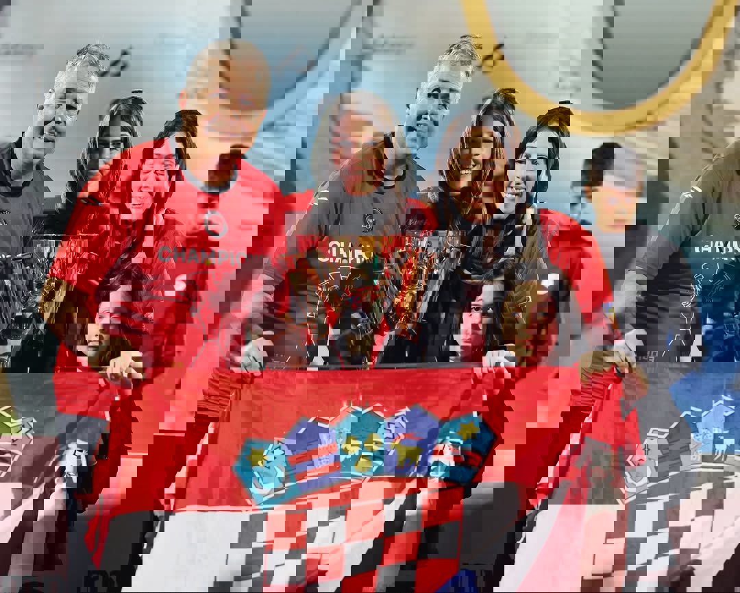 2187279