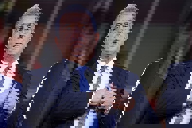2187296