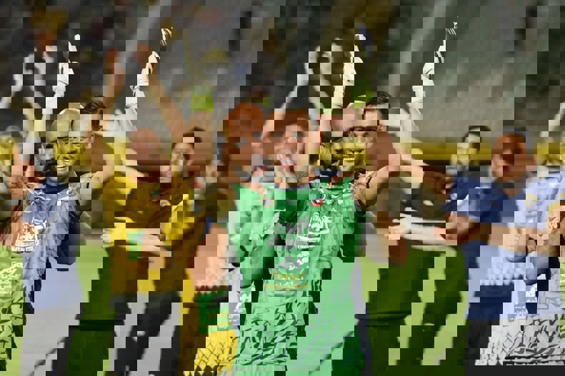 2187576