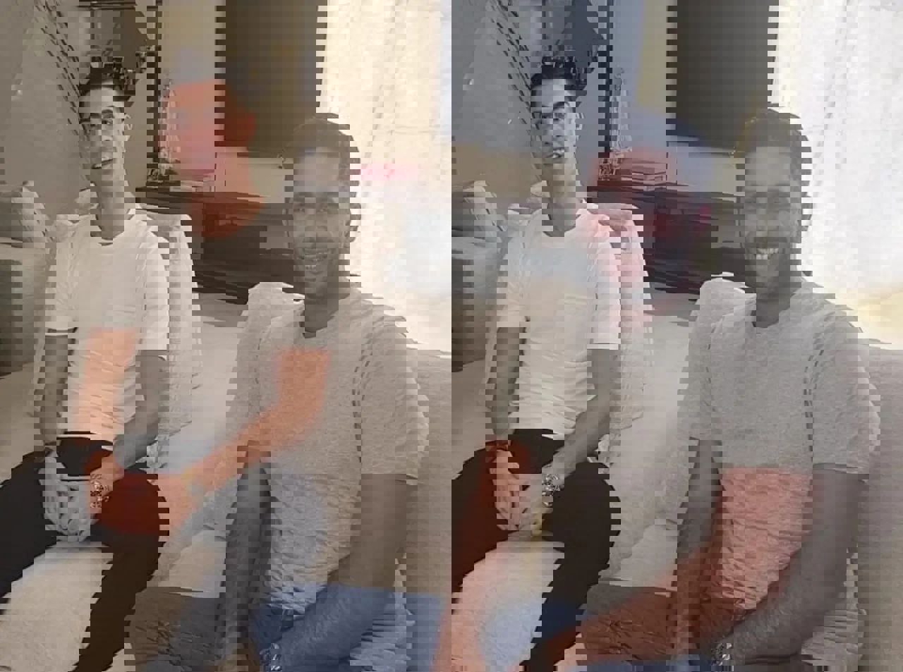 2187498