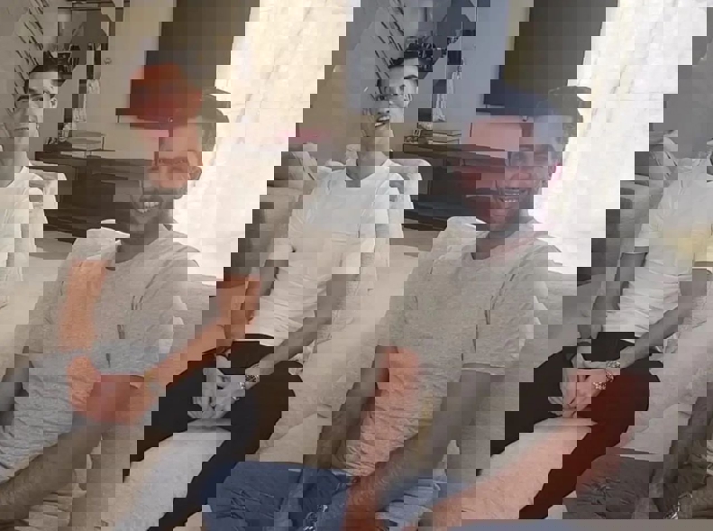 2187498