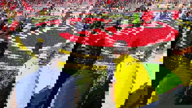 2187484