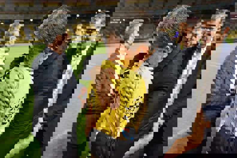 2187440