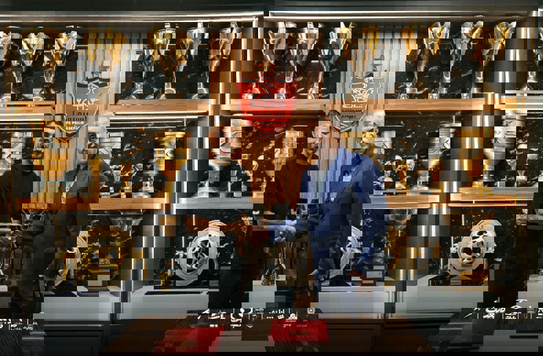 2188037