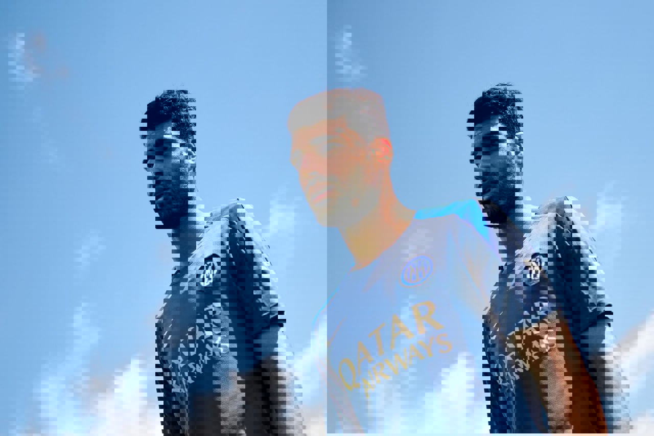 2187827