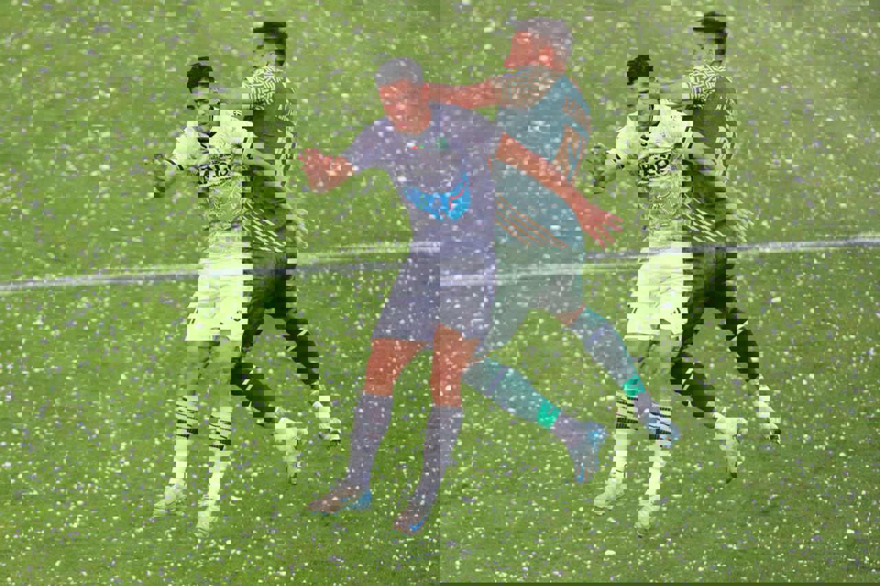 2187985