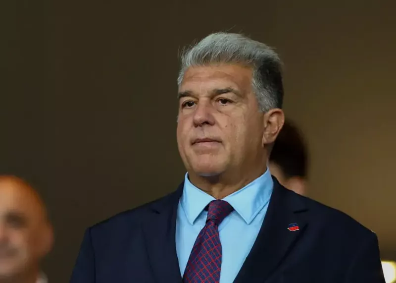 لاپورتا اطمینان داد: بارسا قطعا بازیکن میگیرد