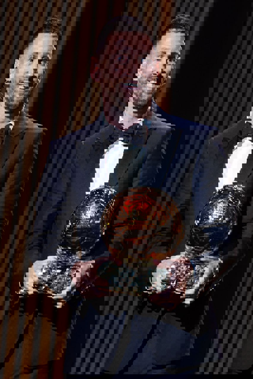 2188318