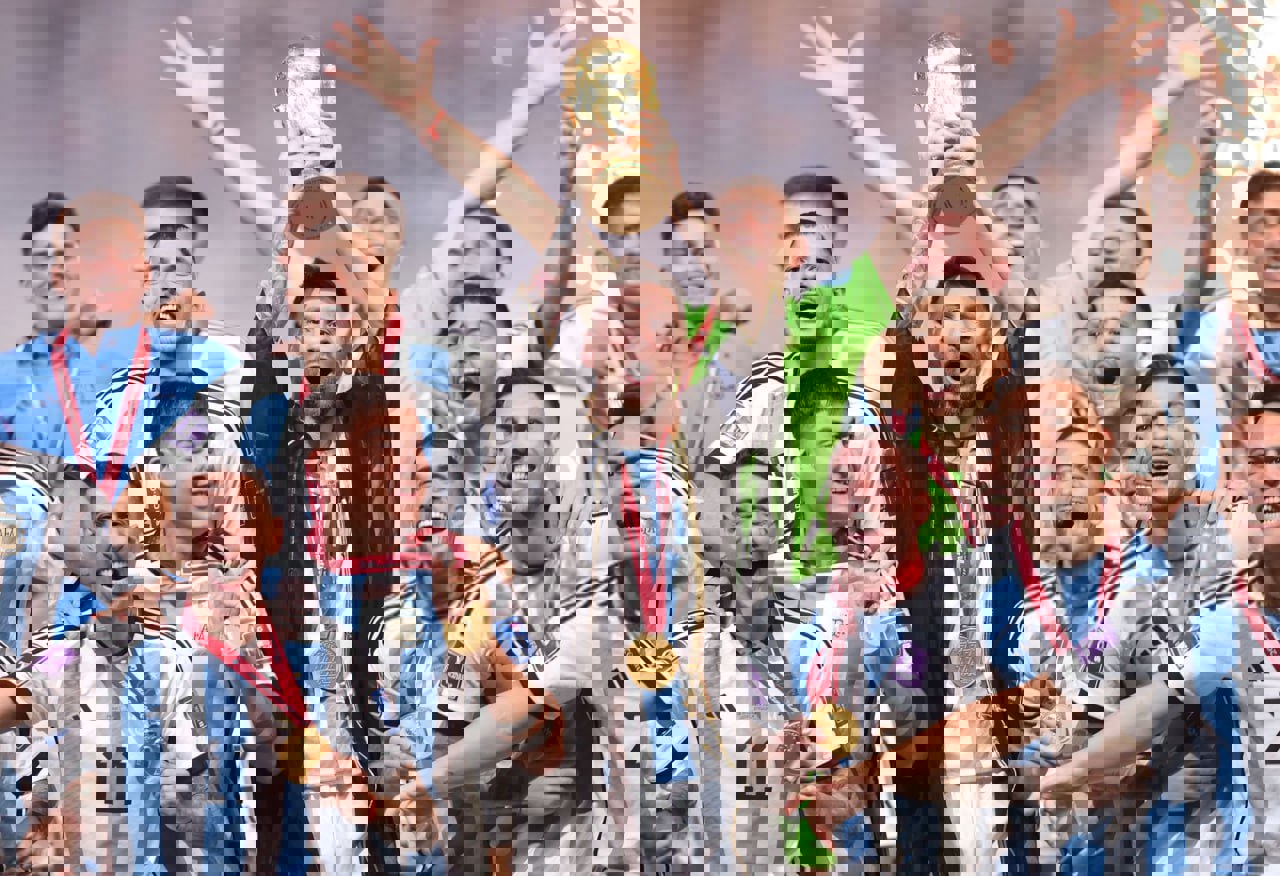 2188319
