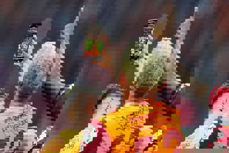2188471