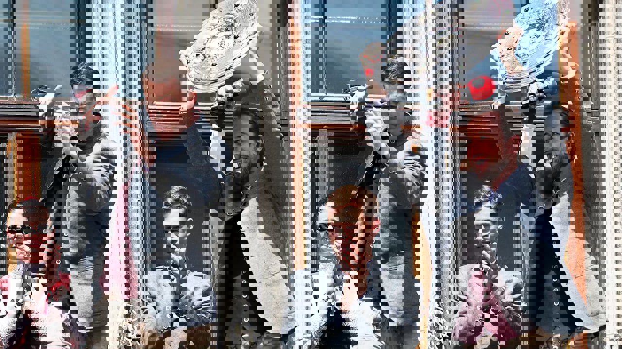 2188373