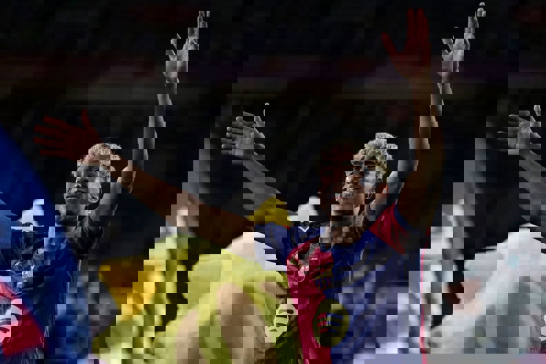2188596
