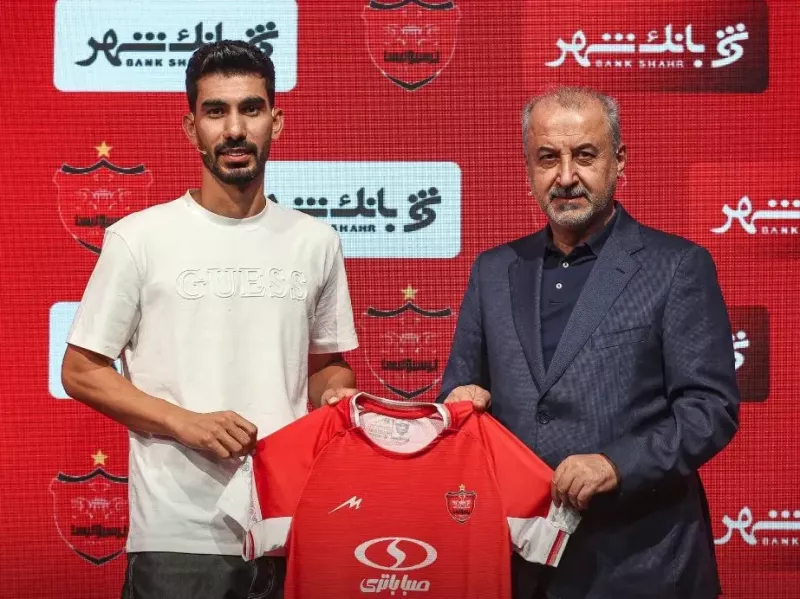 شکاری قبلا هم لباس پرسپولیس را پوشیده بود