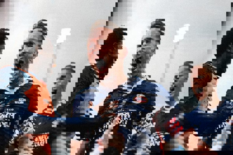 2188761