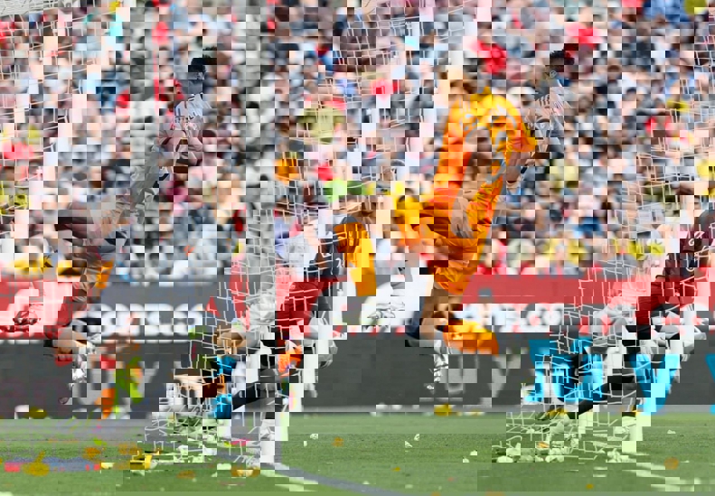 2188772