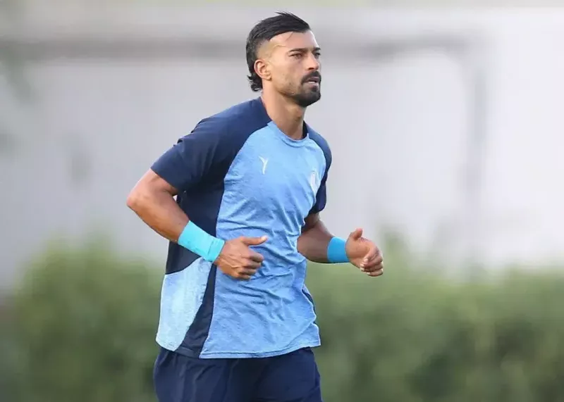 کپی‌برداری استقلال از بارسلونا در پوستر رامین