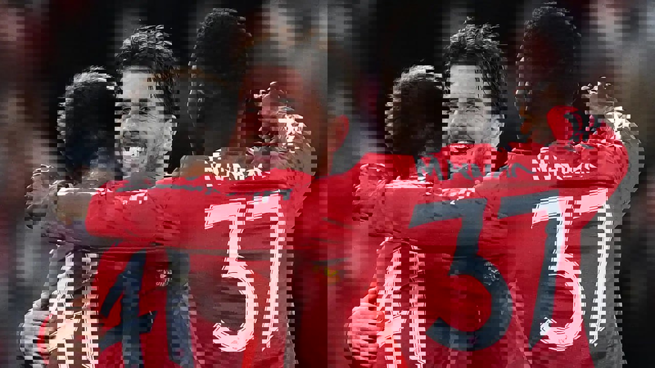 2189042