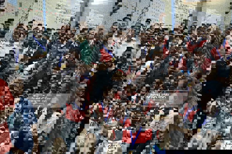 2189244