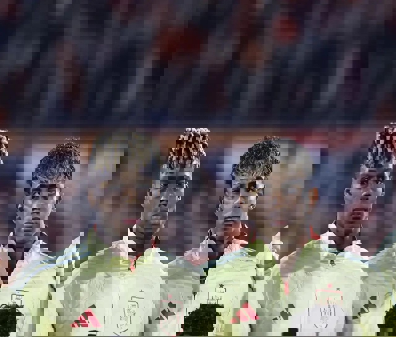 2189300