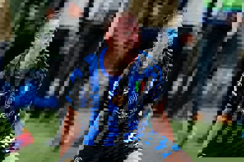 2189445