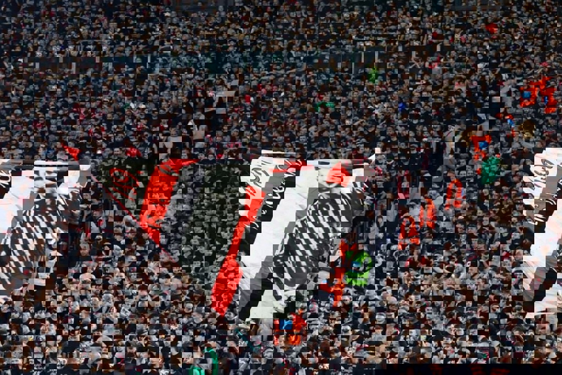2189389