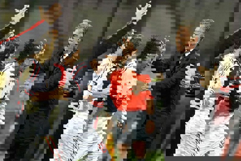2189401