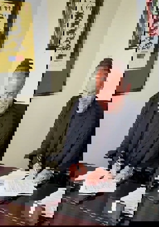 2189528
