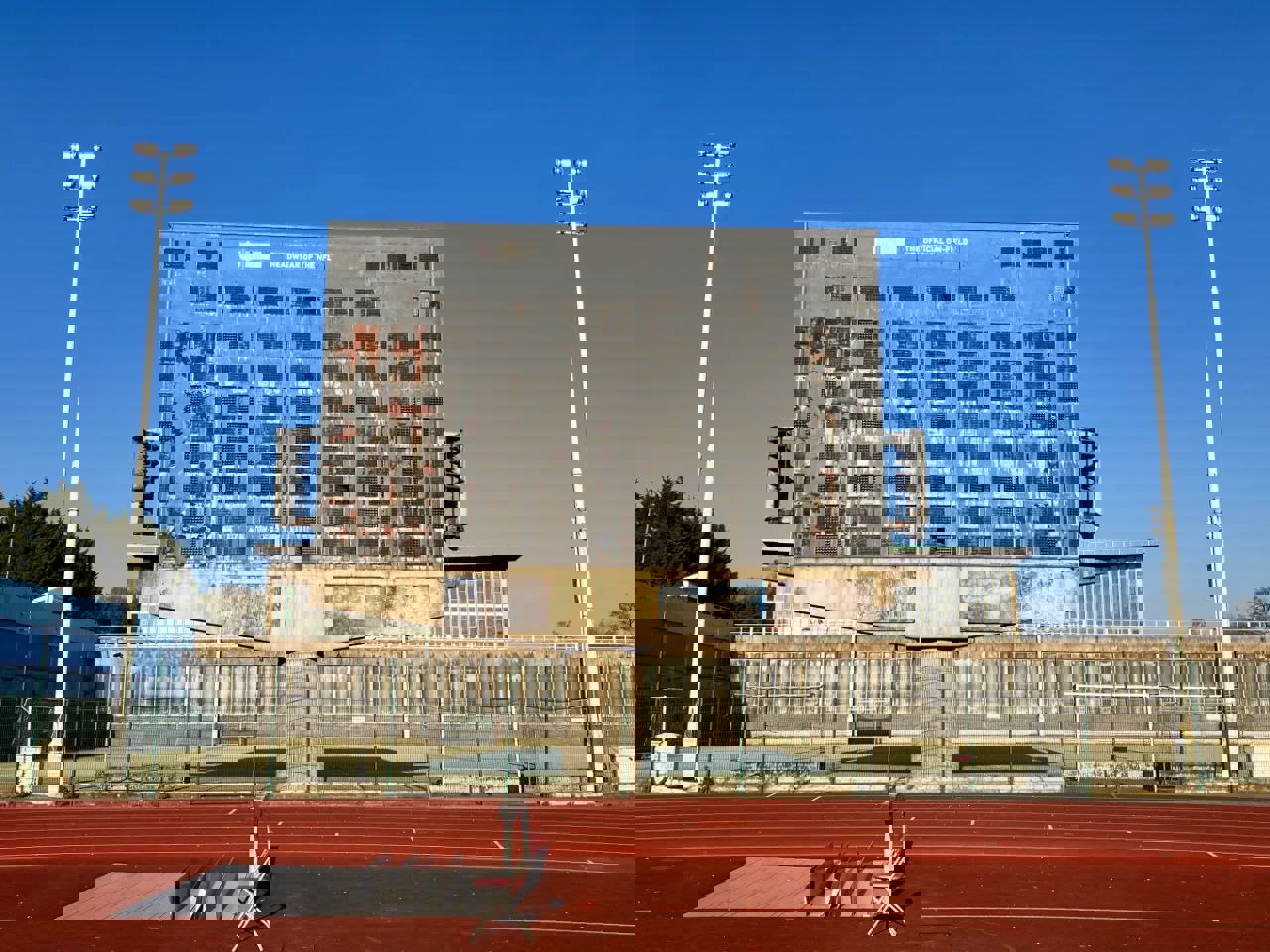 2189542
