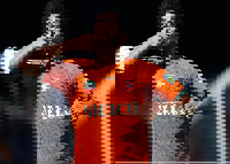 2189571