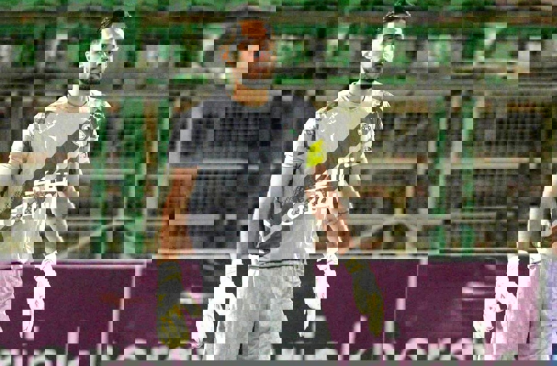 2189560
