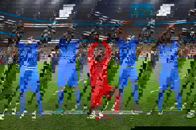 2189472