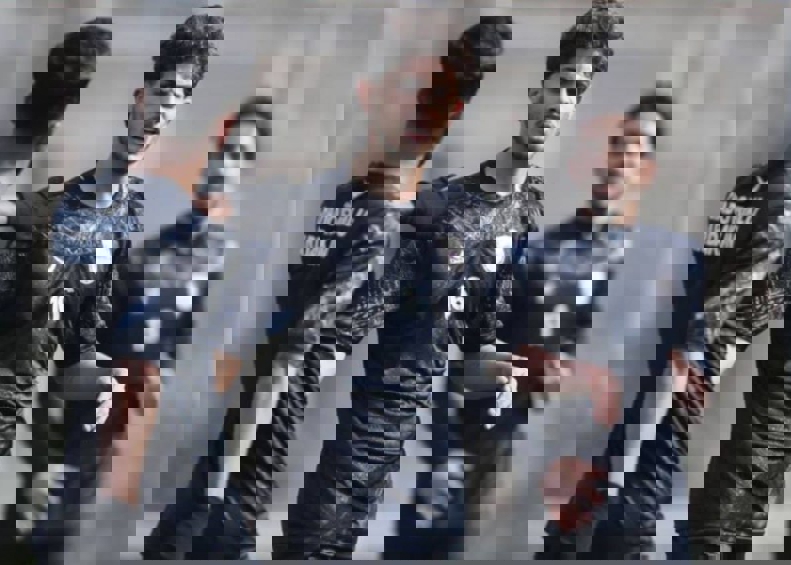 2189572