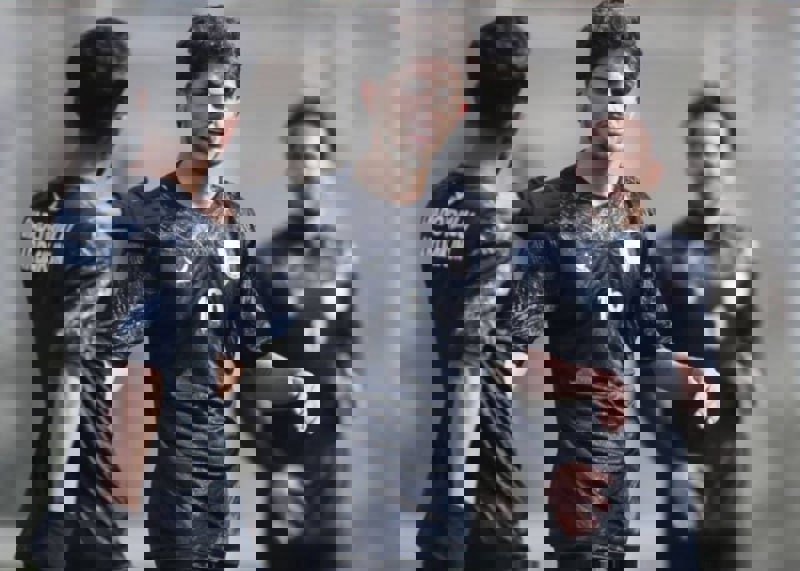 2189572