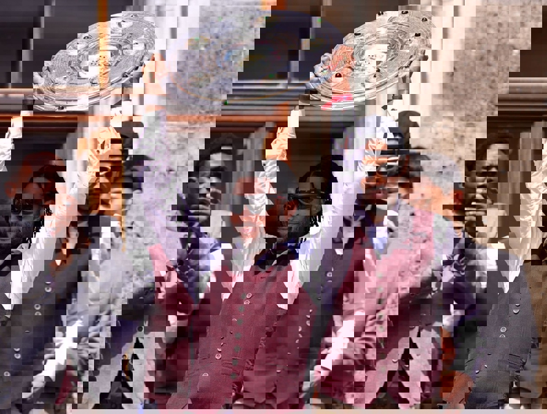 2189484