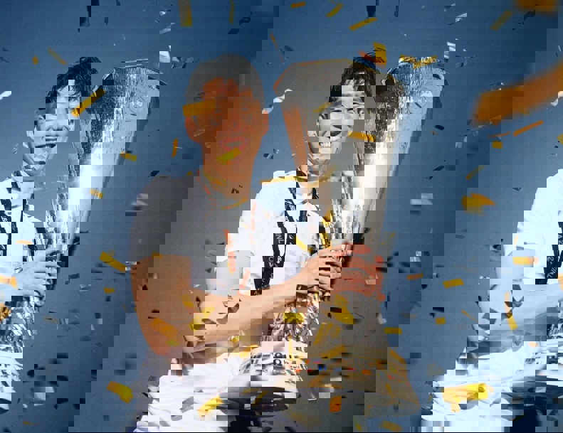 2189930