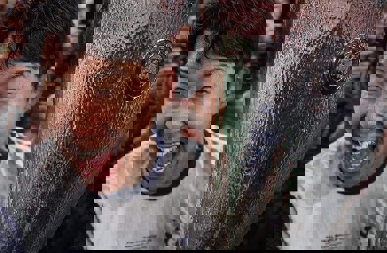 2189931