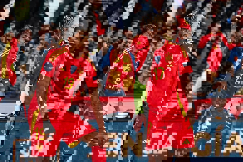 2189812