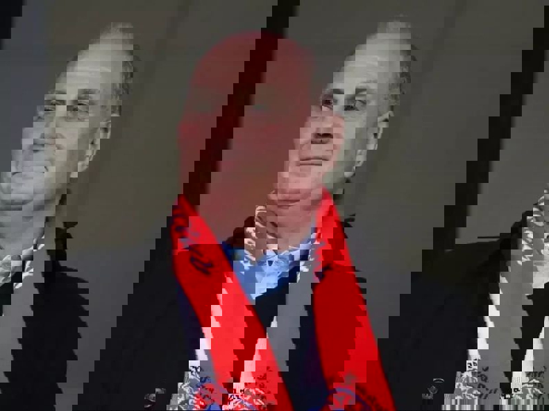 2189996