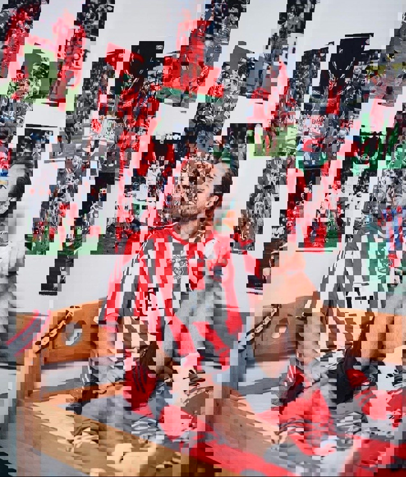 2189982