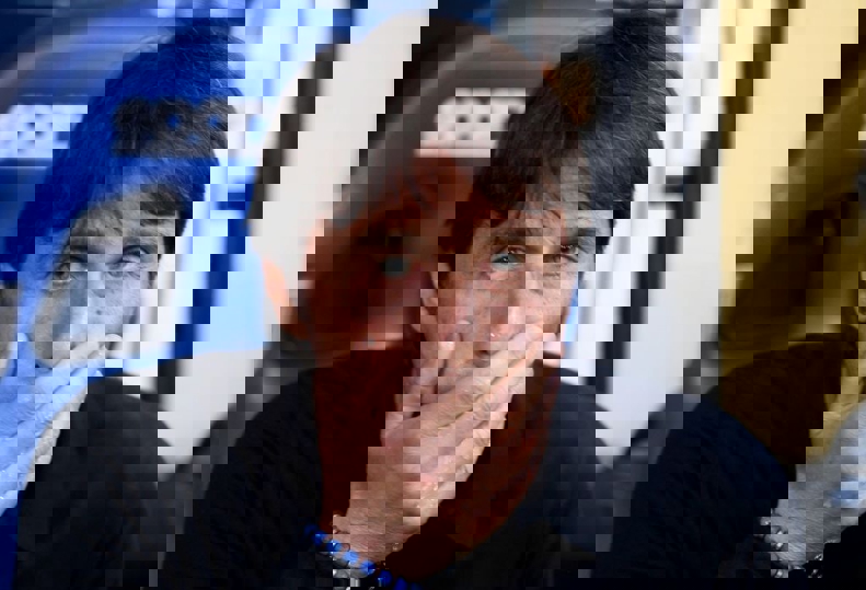 2189968