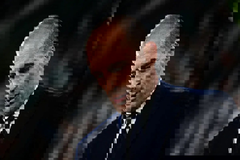 2189967