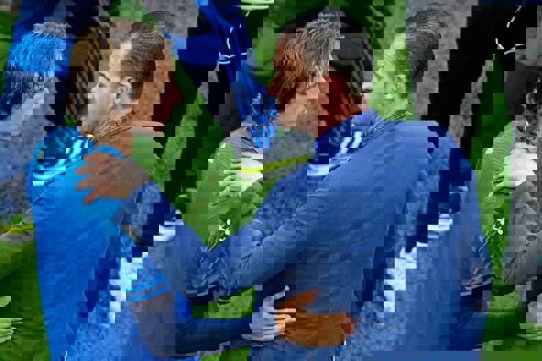 2190027