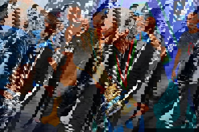 2190742