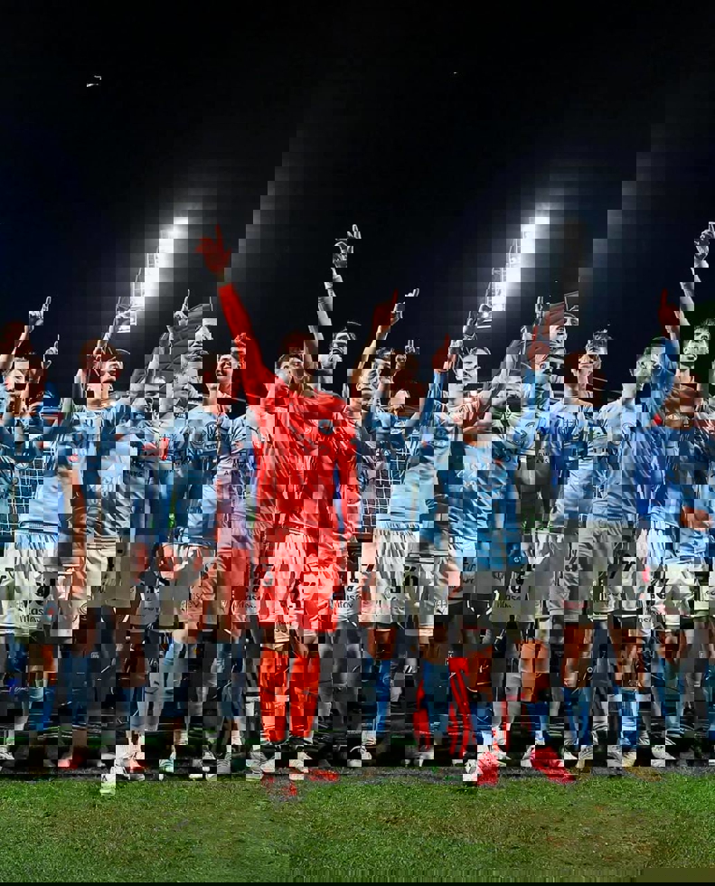 2190810