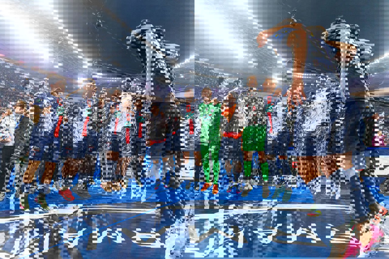 2190940