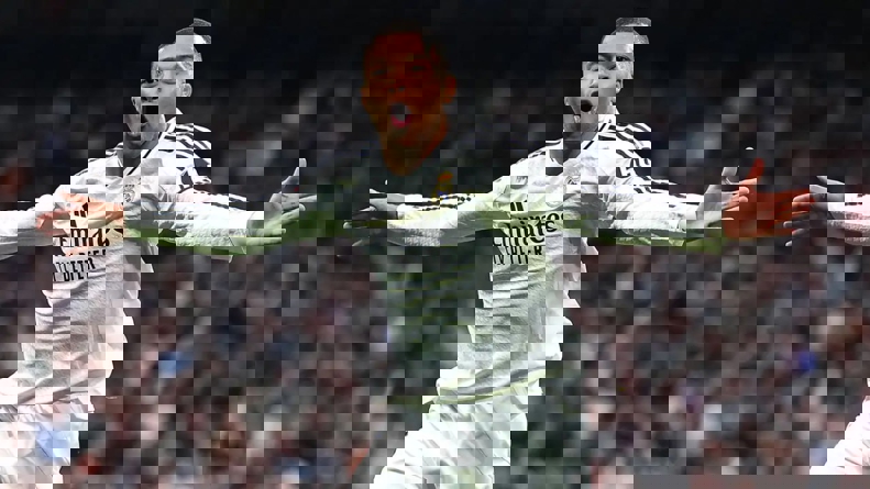 2190989