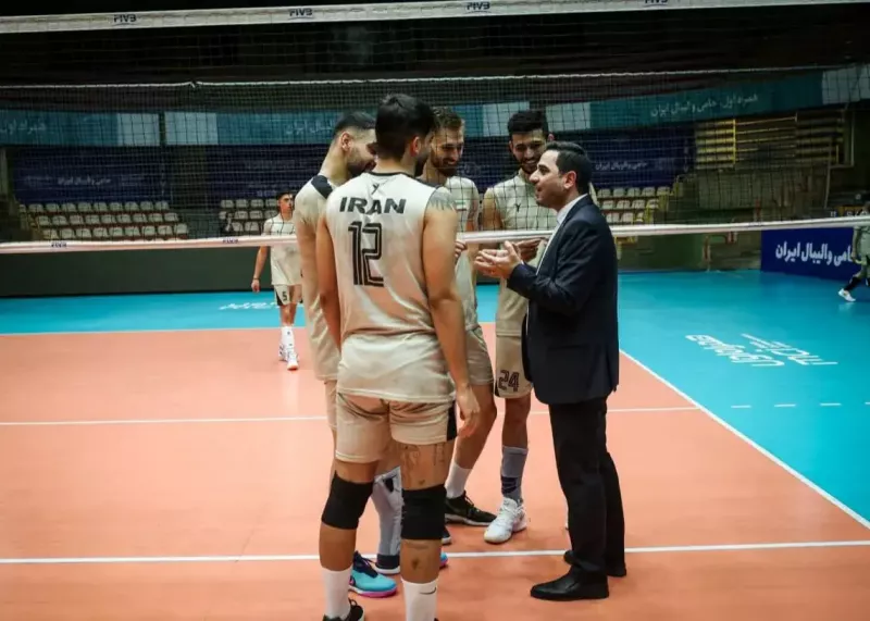 رئیس پیمان و تیمش را بدرقه کرد!