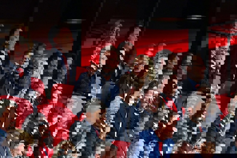 2191122